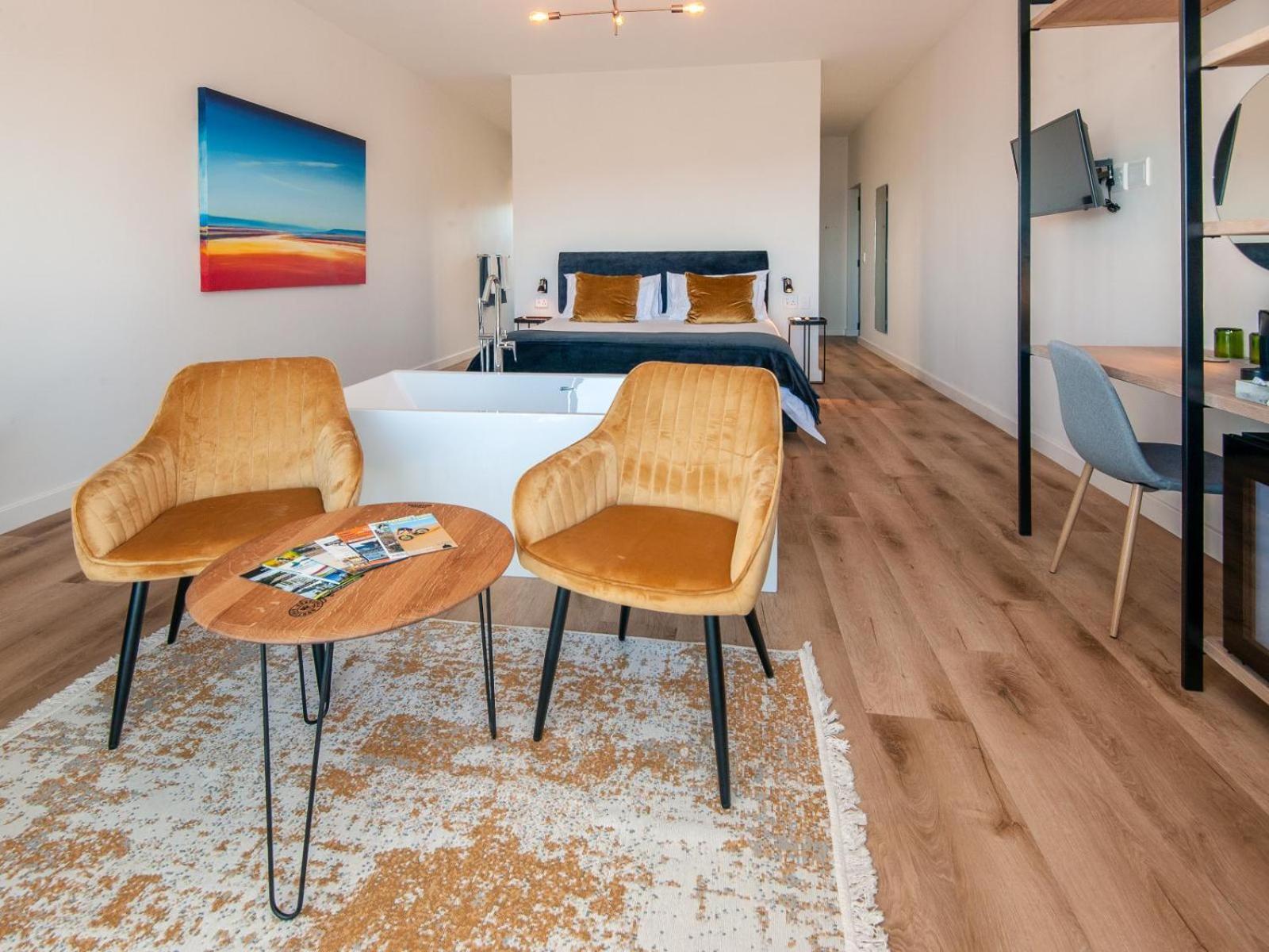 Glow Boutique Suites & Guesthouse 허머너스 객실 사진